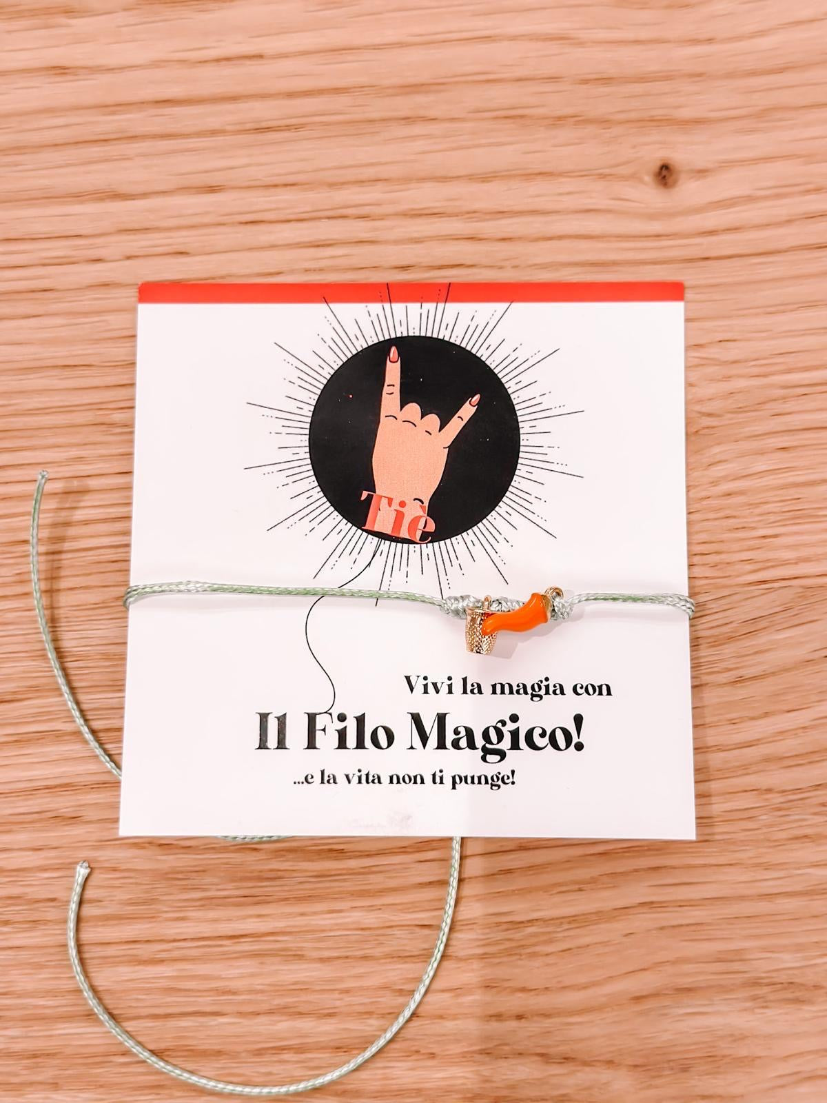 Bracciale filo magico corno rosso