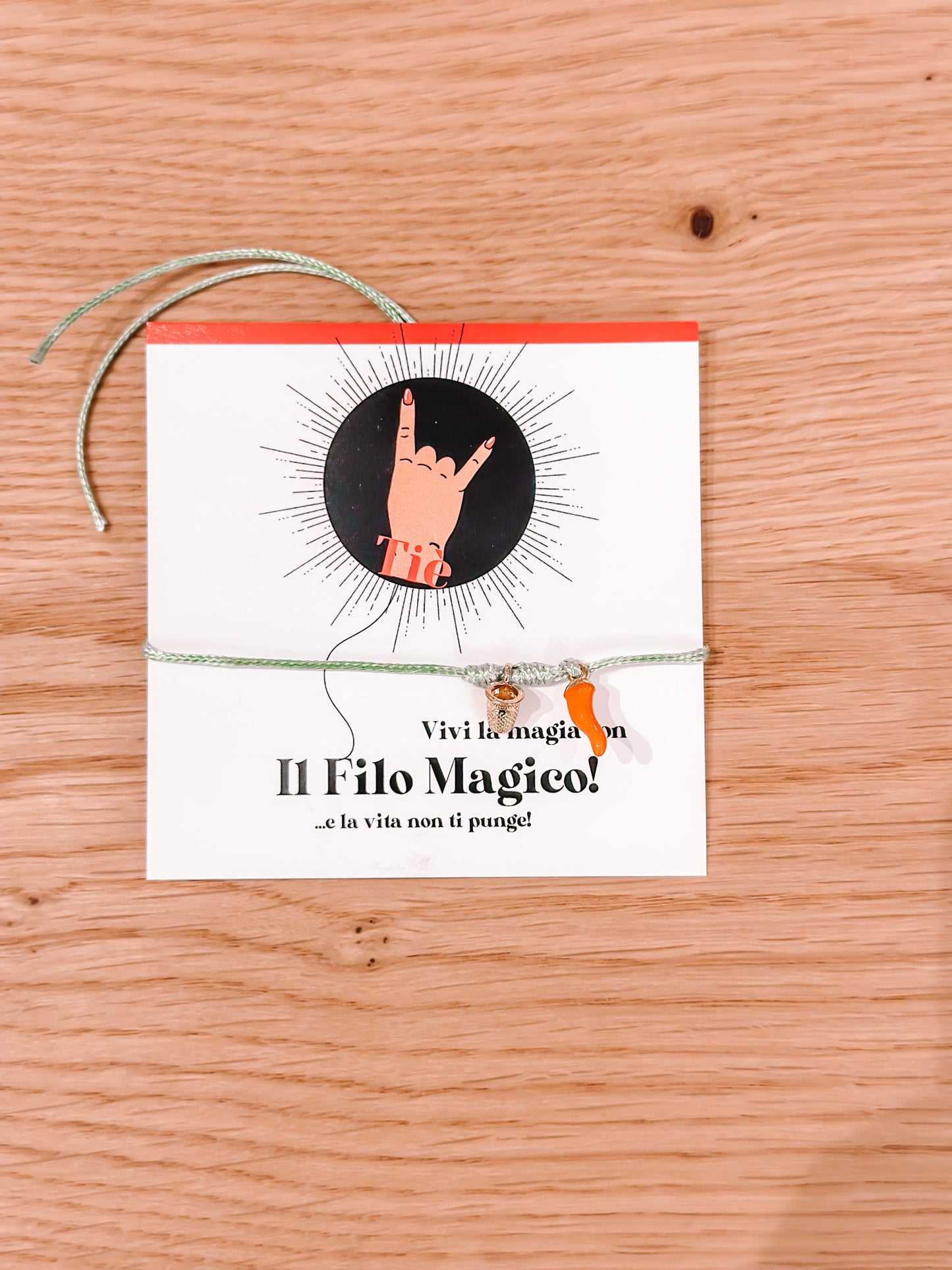 Bracciale filo magico corno colorato