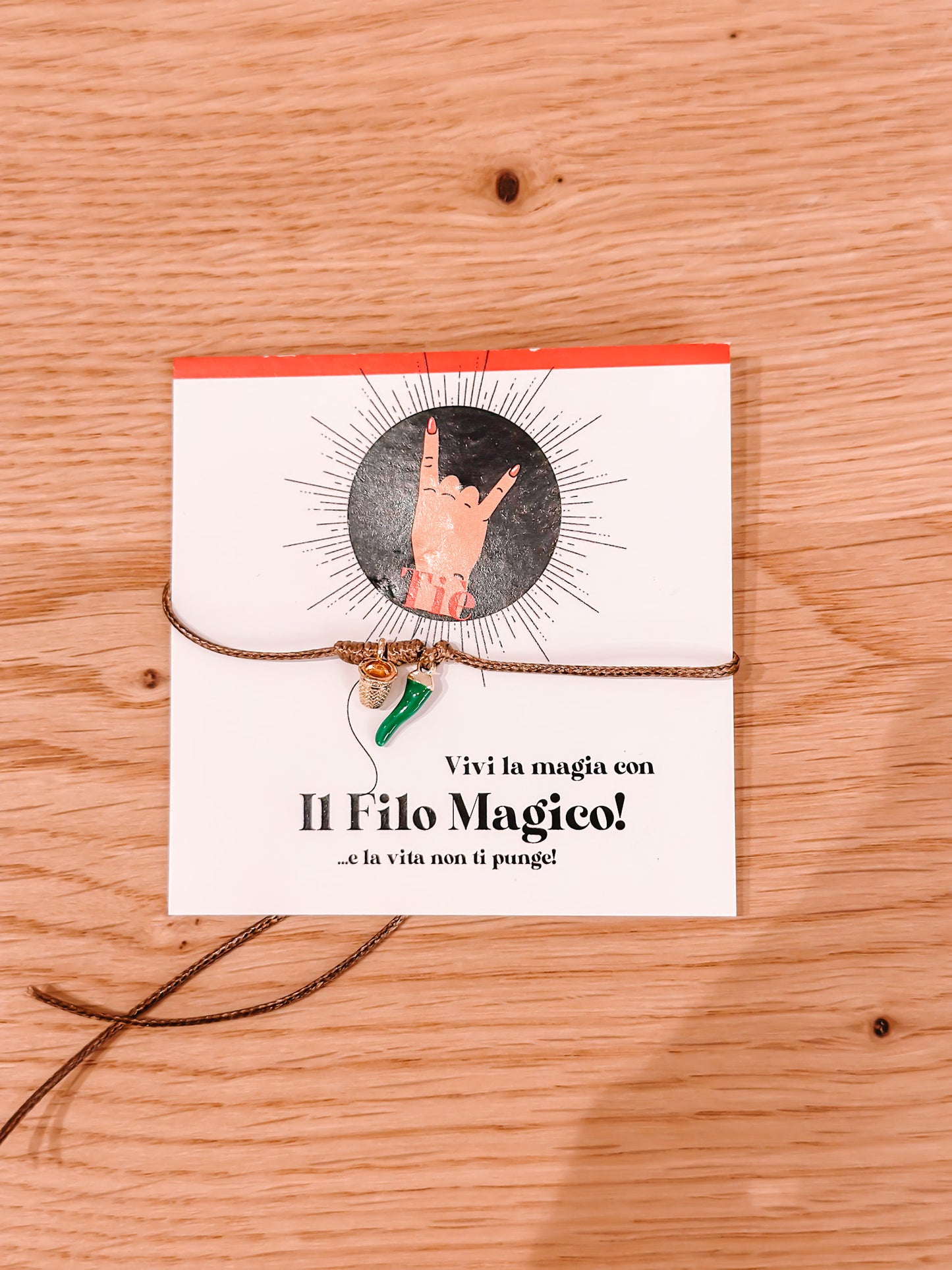 Bracciale filo magico corno colorato