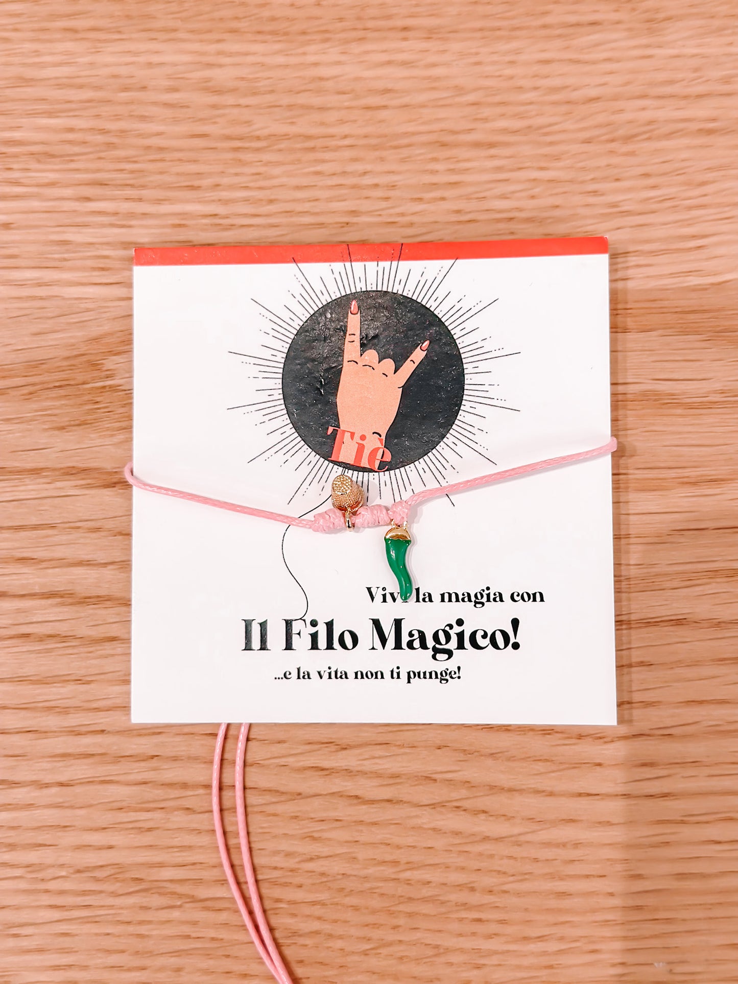 Bracciale filo magico corno colorato