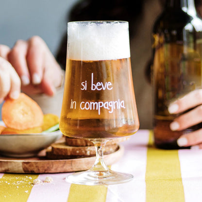 Set 2 bicchieri birra "Si beve in compagnia"