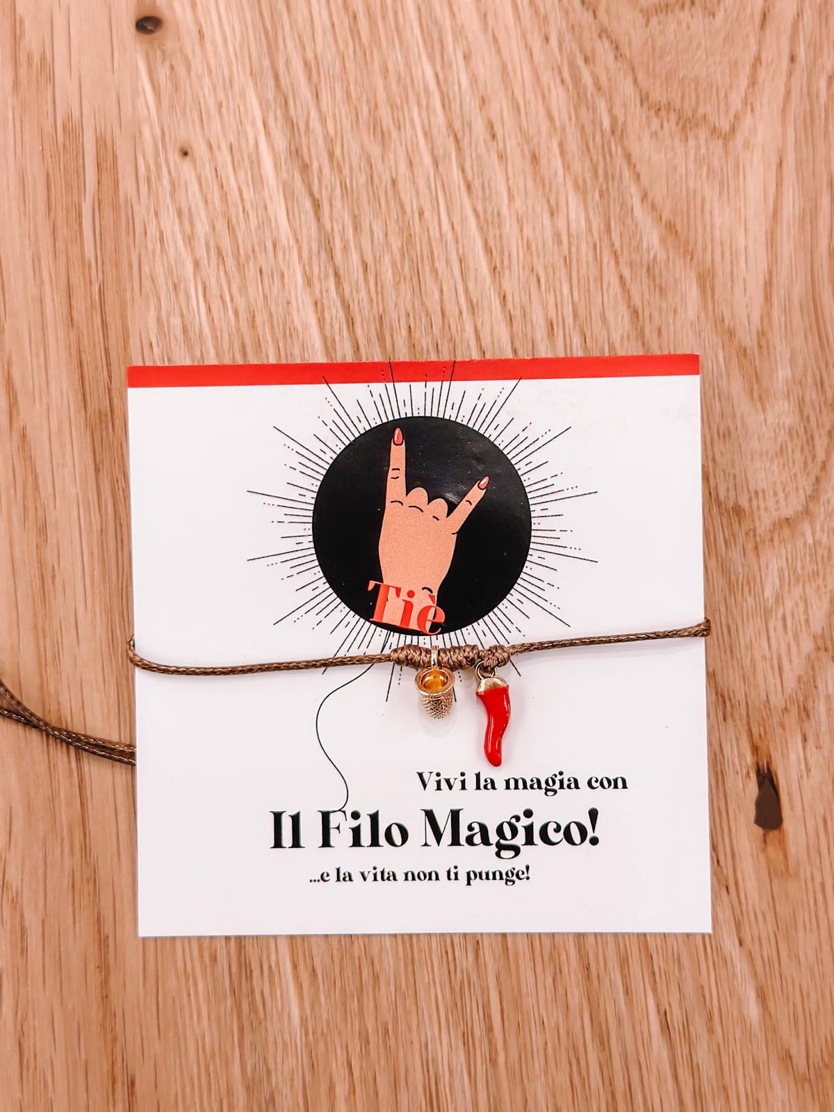 Bracciale filo magico corno rosso